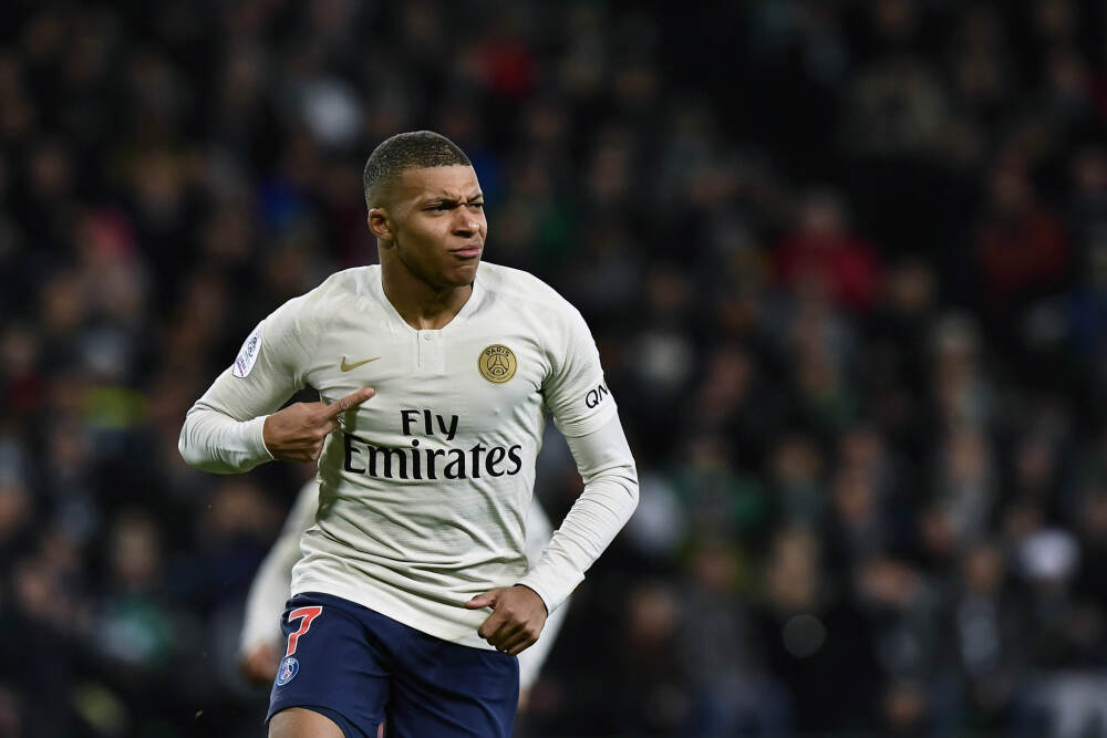 禁政府用TikTok，英首相自己“真香”了